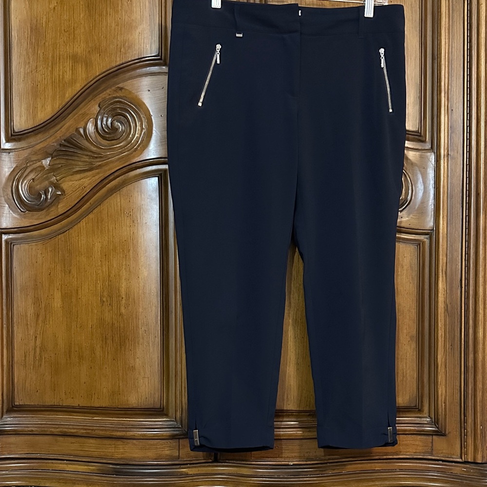 White House Black Market Black Cropped Pants